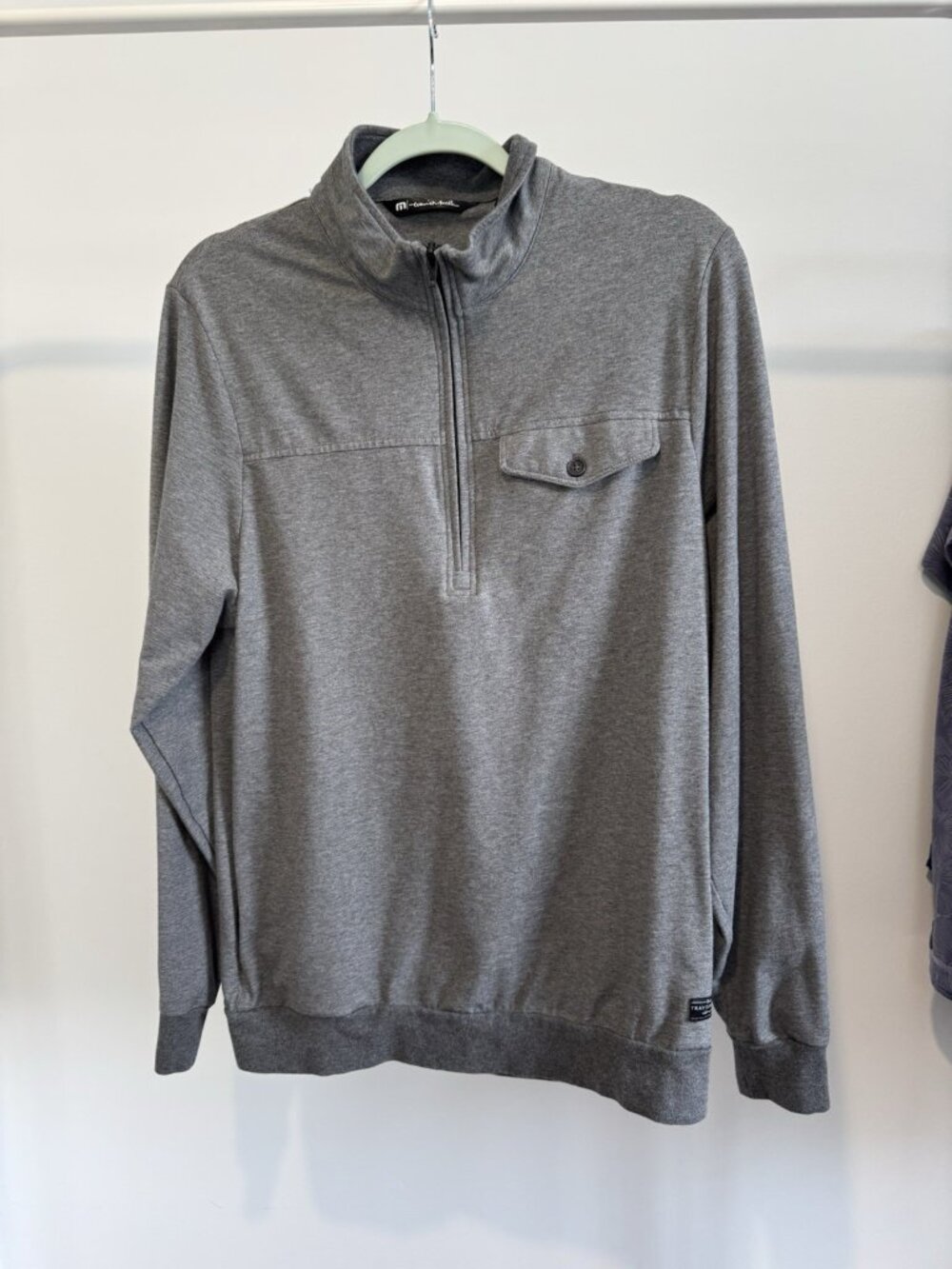 TravisMathew Quarter-Zip Pullover Men's Medium Gray Front Pocket